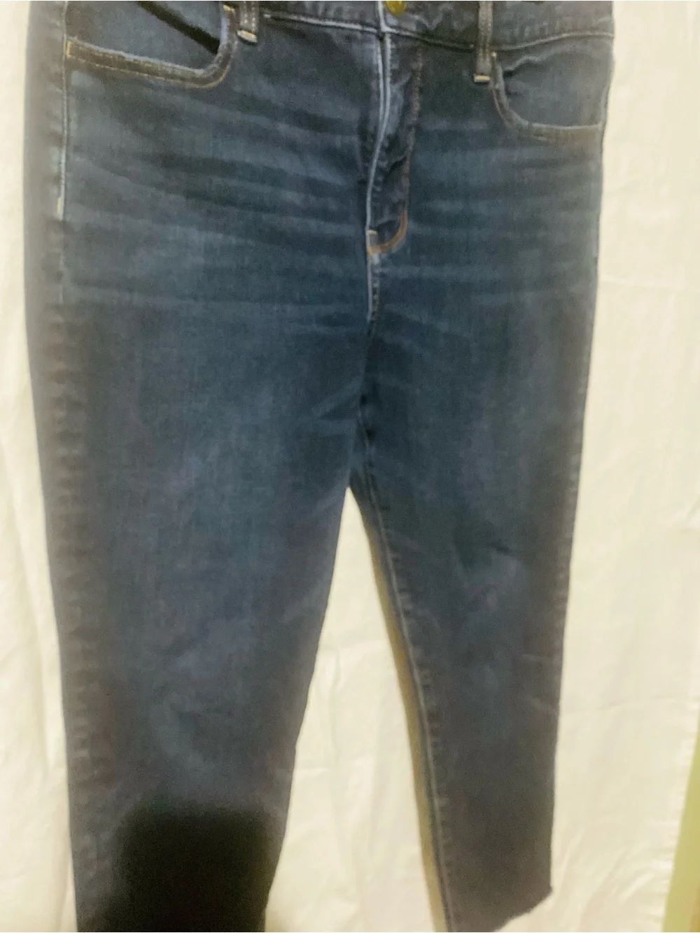 American Eagle Outfitters Dark Blue Cropped Ankle Jeans NWOT